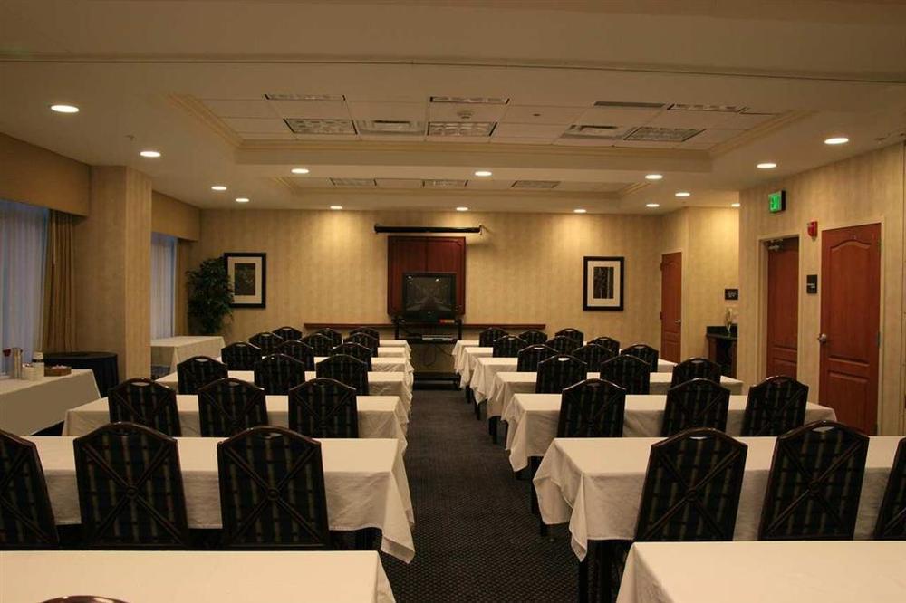 Hampton Inn & Suites Clinton Negocio foto
